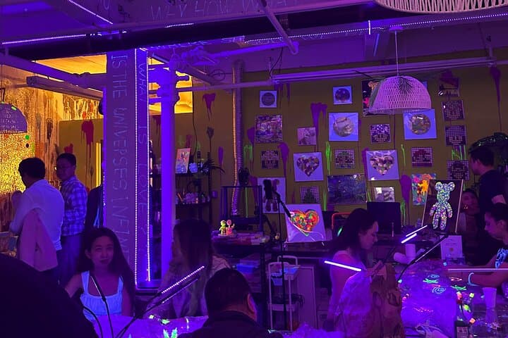 Paint-in-the-Dark DJ Workshop NYC: UV Art & Live DJ Crash Course photo 3