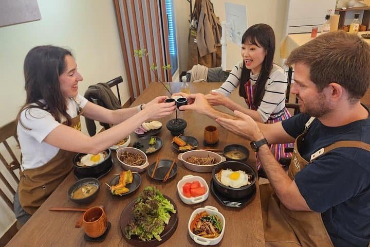 Hands-On Korean Home Cooking and Hidden Alley Walk in Euljiro
