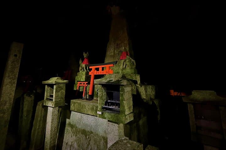 Kyoto Night Walk: Fushimi Inari to Gion’s Lantern‑Lit Streets photo 4