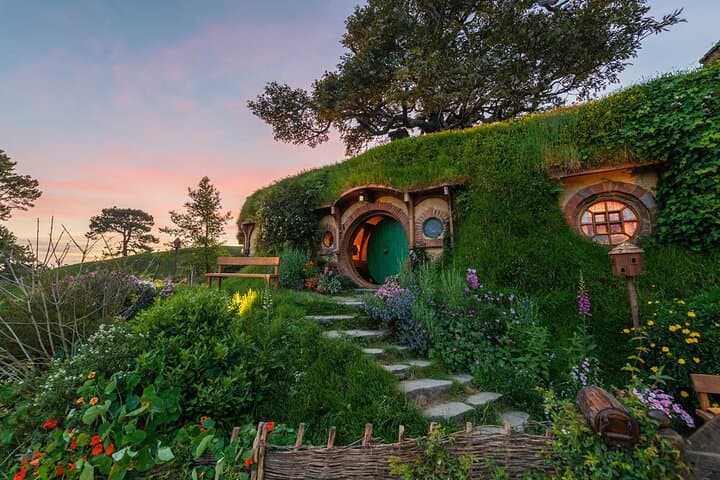 Hamilton to Hobbiton & Waitomo Glowworm Caves — Private One-Day Tour