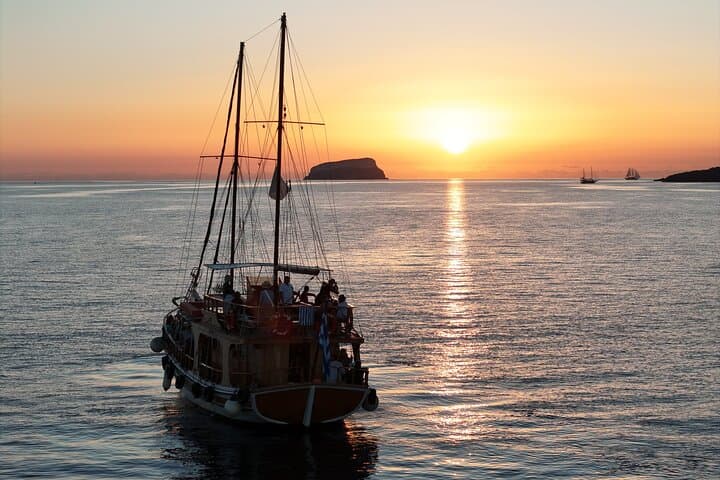 Santorini Sunset Cruise: Caldera Sail, Hot Springs & Volcano Visit