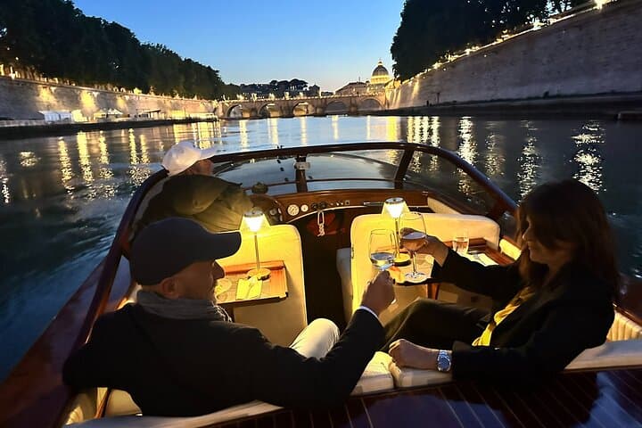 Candlelit Private Dinner Cruise on the Tiber: Romantic Rome by Night photo 2