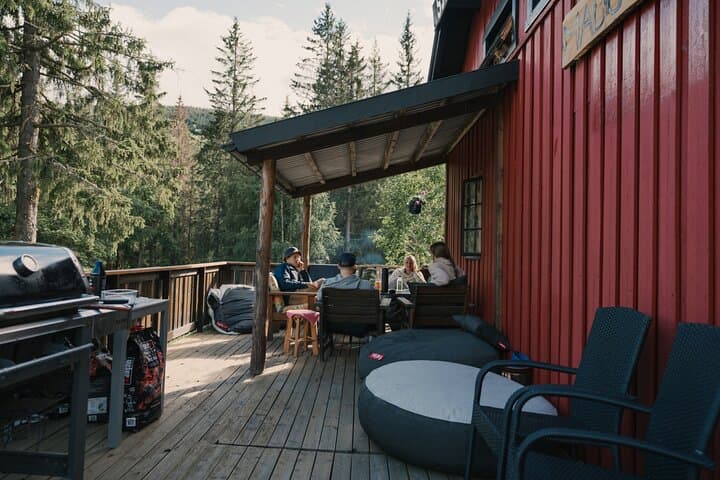 Family Grade 2 Rafting on the Lågen River in Sjoa — Gentle Rapids & Mountain Views photo 4