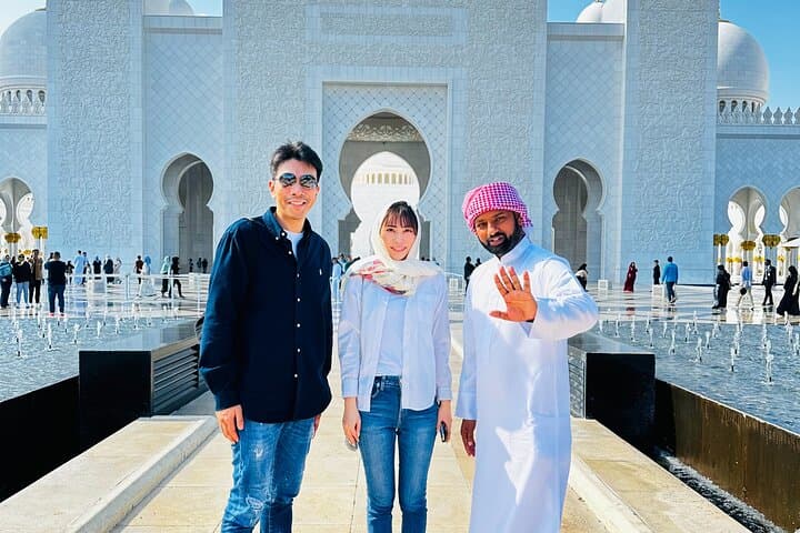 Abu Dhabi Layover Sightseeing: Sheikh Zayed, Emirates Palace & Heritage Village in One Day