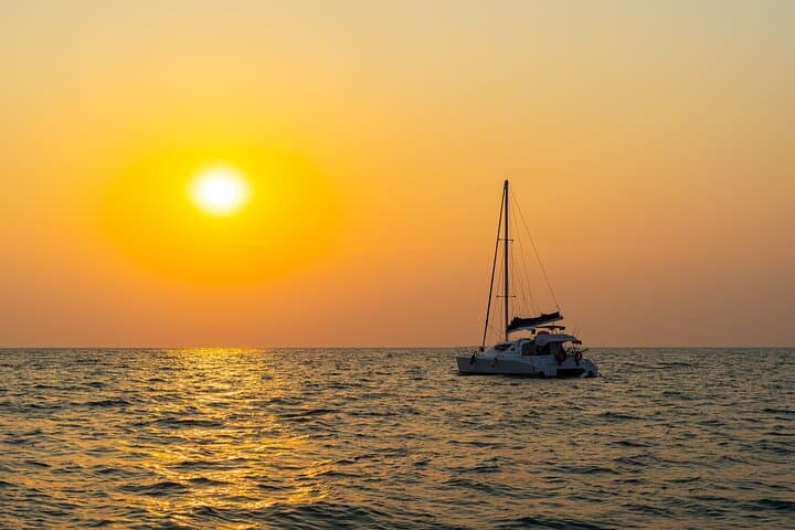 Torrevieja Sundowner Catamaran Cruise — Sunset Sail on Apaleo photo 2