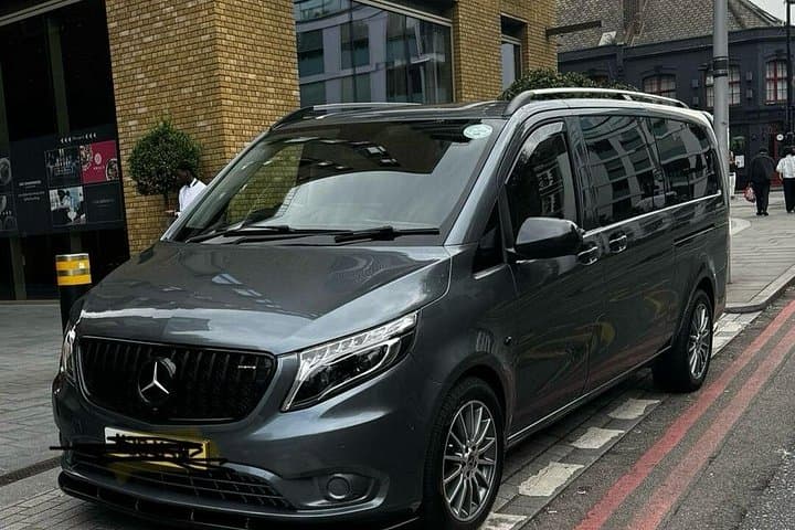 Private Transfer to Southampton Cruise Port from Heathrow & London Stations photo 4