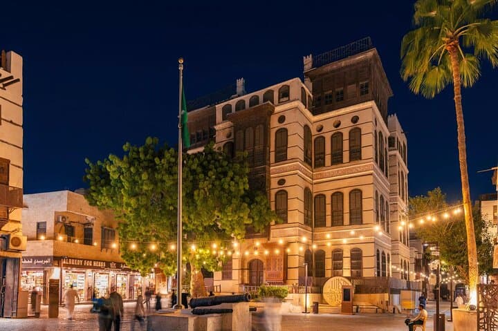 Jeddah Gems: BOA Beach Relaxation and Al-Balad Heritage Private Tour photo 4