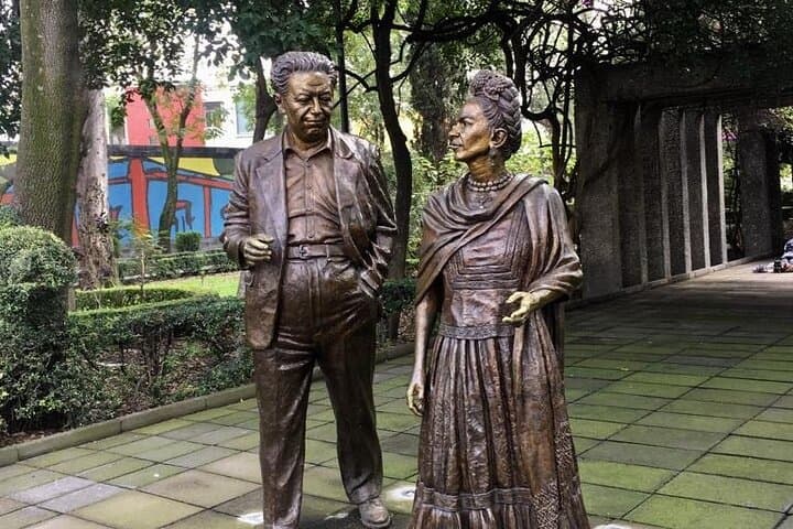 Coyoacán Frida Kahlo Quest — Self-Guided Art & History Game in Mexico City photo 3