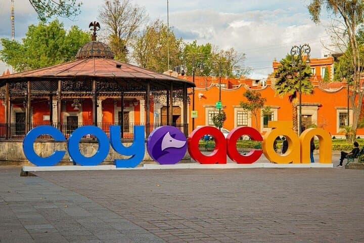 Coyoacán Frida Kahlo Quest — Self-Guided Art & History Game in Mexico City photo 6