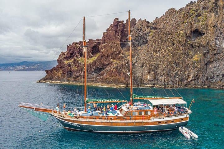 Funchal to Cabo Girao Dolphin & Whale Watching Cruise — 3-Hour Marine Safari photo 2