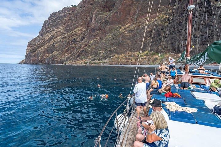 Funchal to Cabo Girao Dolphin & Whale Watching Cruise — 3-Hour Marine Safari photo 4