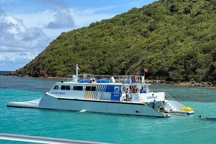 Culebra Catamaran Snorkel Day Trip from Fajardo — Flamenco & Culebrita photo 2