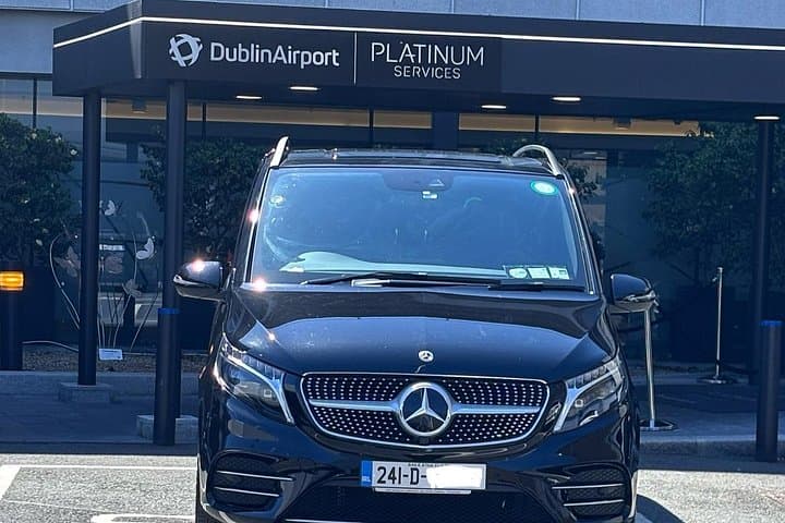 Luxury Chauffeured Day Tour from Dublin: Cliffs of Moher, Galway & Seán’s Bar