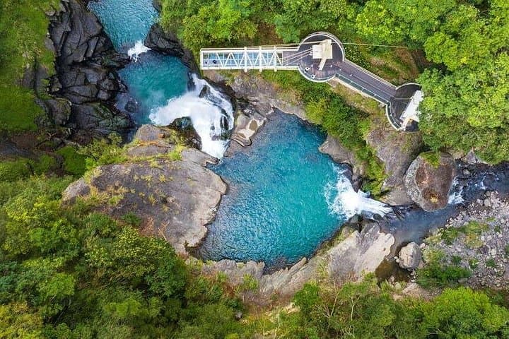 Xiao Wulai Skywalk Day Tour: Glass Bridge Views, Daxi Old Street & Dessert Factory