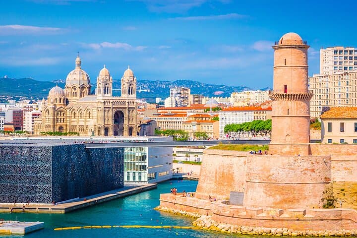 Nice to Marseille Private Transfer with 2-Hour Stop in Cannes photo 6