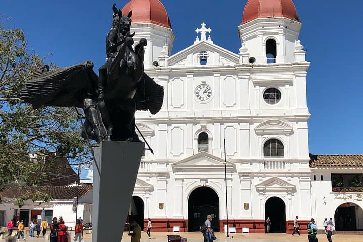 Half-Day Colonial Towns Tour from Medellín: El Retiro, La Ceja & Rionegro photo 2