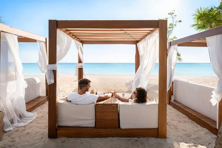 KUZÁ Beach VIP Pass: Private Beach Day & Water Activities in Cozumel