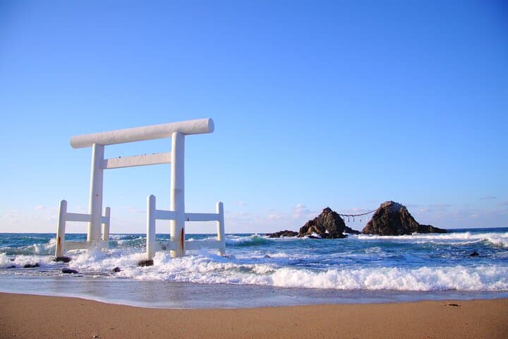 Photogenic Itoshima: A Custom Half-Day Coastal & Waterfall Photo Tour