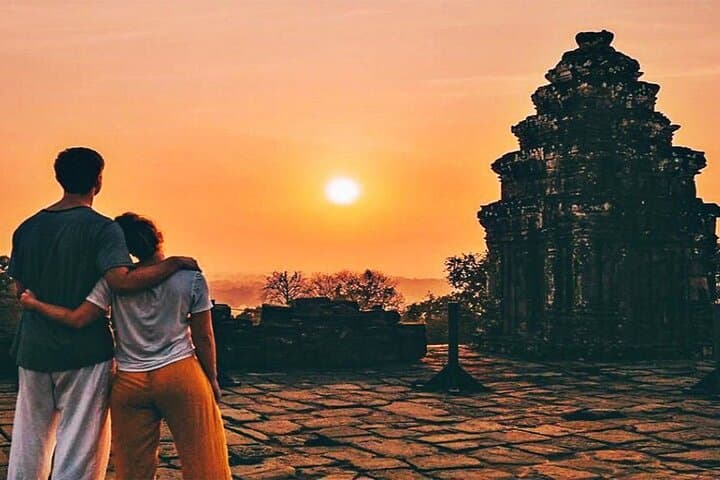 Full-Day Guided Sunset Tour of Angkor Wat — Angkor Wat, Ta Prohm & Phnom Bakheng Sunset photo 1