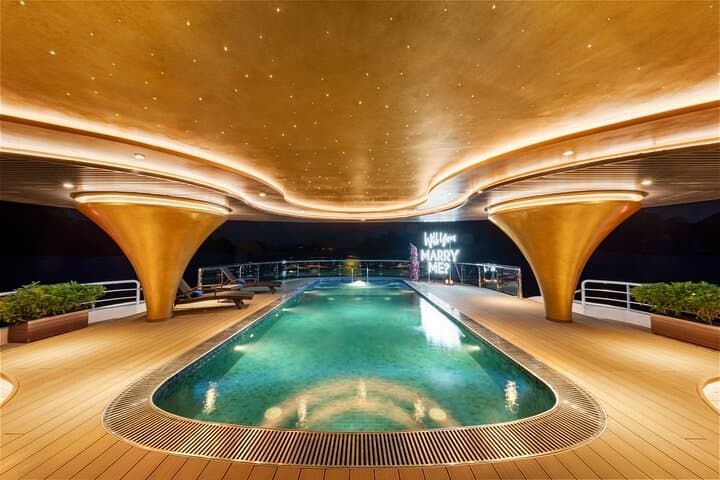 Luxury 2-Day Halong Bay Cruise with Pool, Kayaking & Local Lunch photo 3