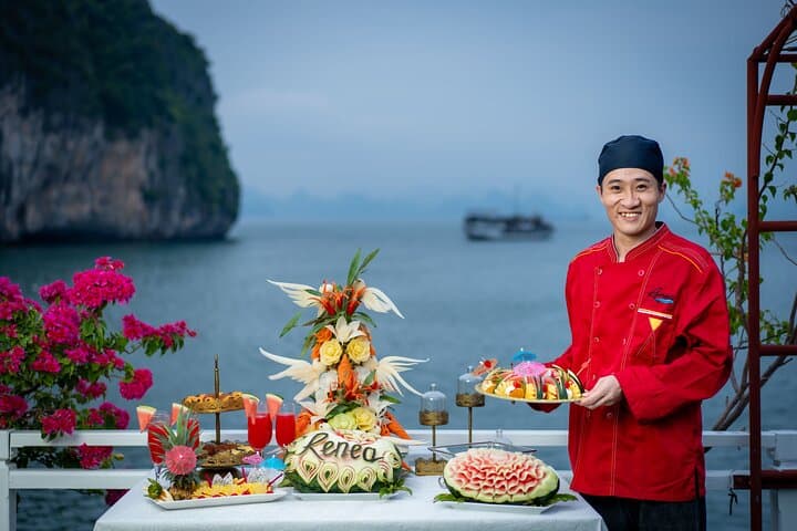 3-Day Bai Tu Long Bay Cruise: Kayaking, Caves & Vung Vieng Village