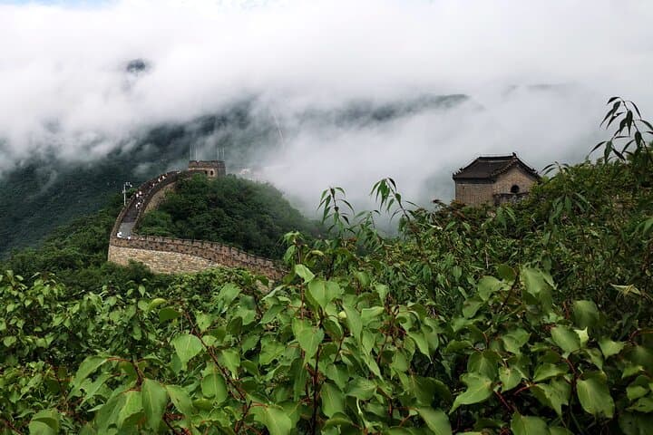 VIP Mutianyu Great Wall Tour: Private Transfer & Licensed English Guide photo 3