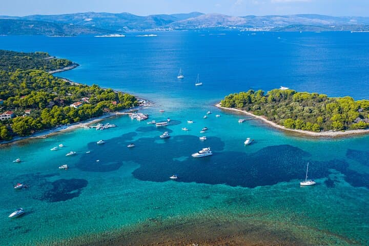 Blue Lagoon 3-Islands Boat Tour from Trogir with Lunch & Drinks photo 2