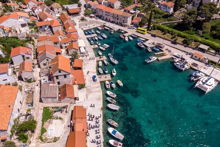 Blue Lagoon 3-Islands Boat Tour from Trogir with Lunch & Drinks photo 5