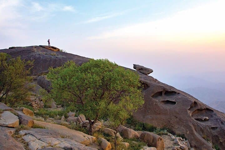 Hike Mount Soudah: Saudi Arabia’s Highest Peak via Ancient Trails