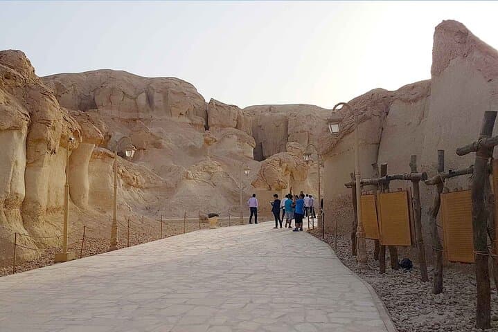 Al Ahsa Oasis UNESCO Private Tour: Palaces, Souks, and Al-Qarah Mountain