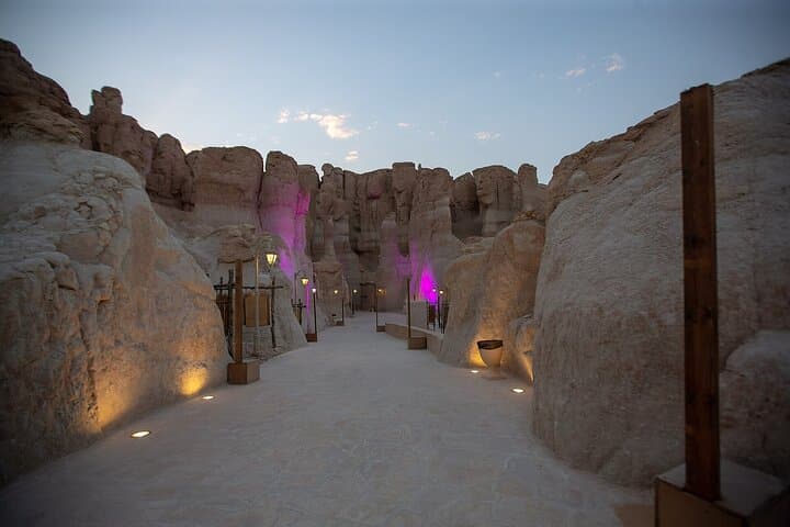 Al Ahsa Oasis UNESCO Private Tour: Palaces, Souks, and Al-Qarah Mountain photo 2