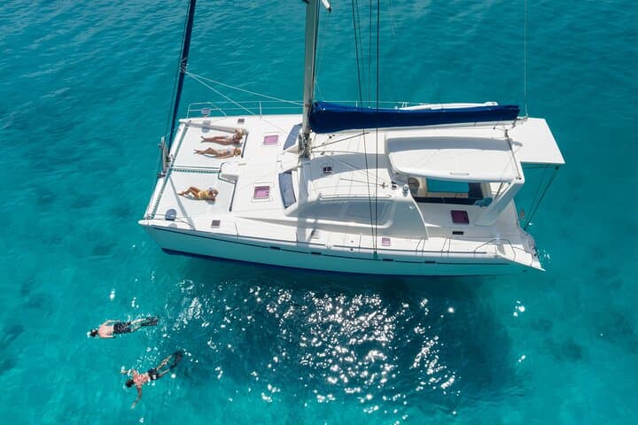 Catamaran Apaelo: Torrevieja Coastal Sail & Swim Adventure photo 3
