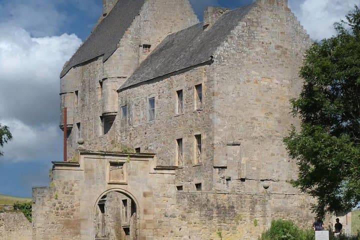 Half-Day Outlander Tour to Lallybroch (Midhope Castle) & Hopetoun House from Edinburgh photo 2