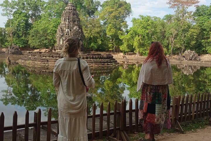 Explore Preah Khan, Neak Pean & Pre-Rup: Private Half-Day Angkor Temple Tour photo 5