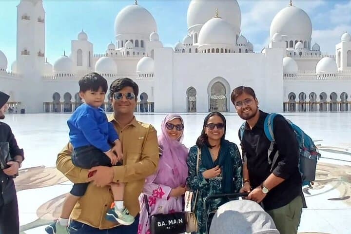 Abu Dhabi Private City Tour: Sheikh Zayed, Qasr Al Watan & Louvre in a Day photo 3