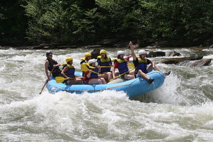 Middle Ocoee Whitewater Rafting Guide: Class III–IV Adventure Near Benton, TN