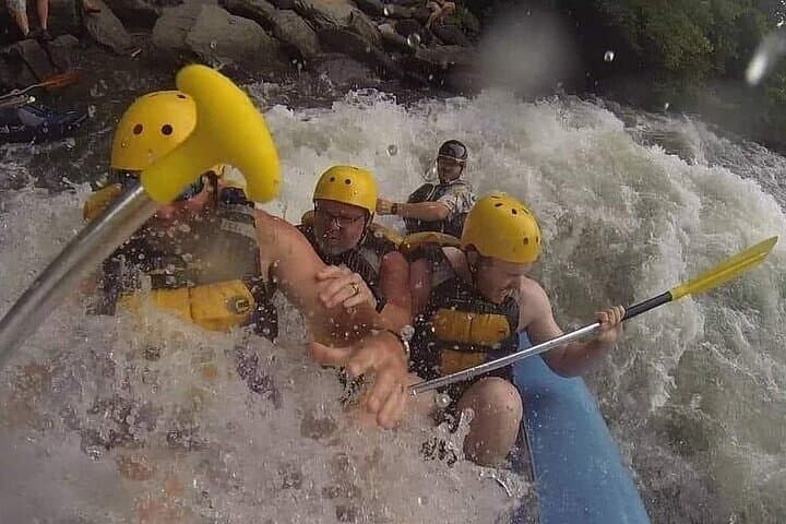 Middle Ocoee Whitewater Rafting Guide: Class III–IV Adventure Near Benton, TN photo 3