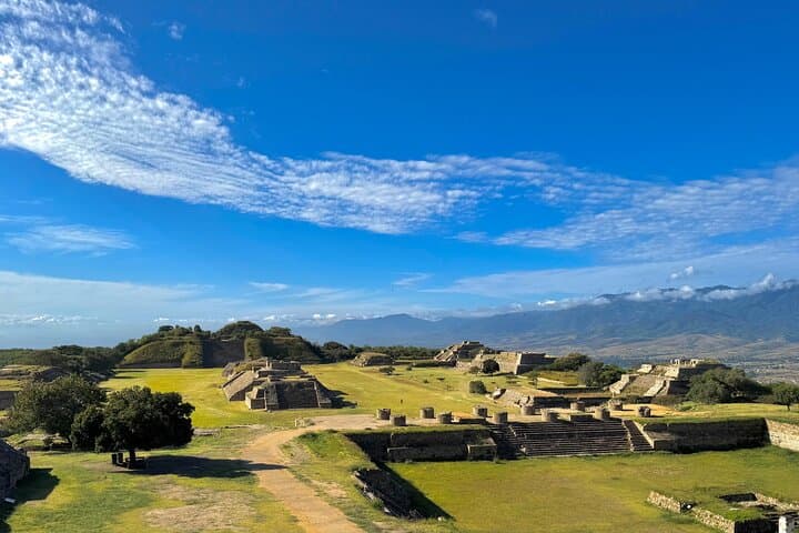 Monte Albán & Oaxaca Craft Villages: Private Day Tour from Oaxaca City