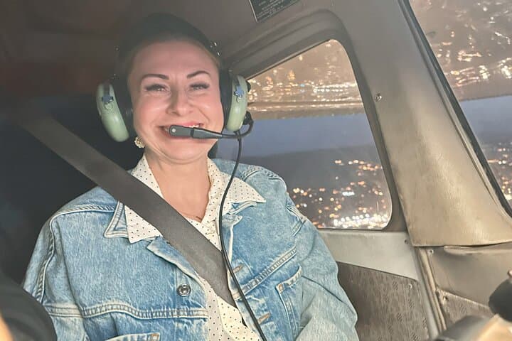 Los Angeles by Night: 60-Minute Private Air Tour from Van Nuys photo 3