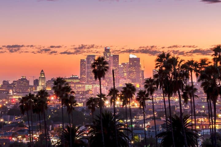 Los Angeles by Night: 60-Minute Private Air Tour from Van Nuys photo 2