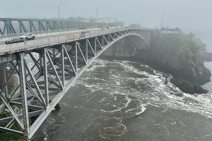 Fundy Shore Tour By Bus: Reversing Falls, St. Martins & Fundy Trail photo 2