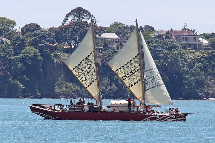 Private Auckland Tour: Full-Day Maunga-to-Harbour Experience photo 5
