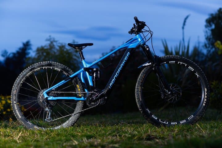 Half-Day Nelson Electric Mountain Bike Rental: 4-Hour eMTB on Codgers and Coppermine Trails photo 1