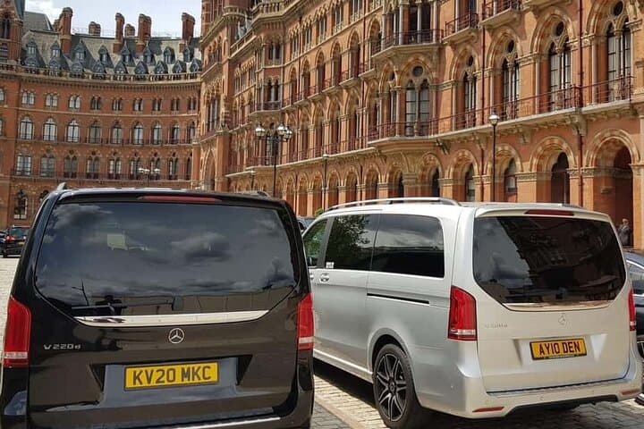 Private Transfer: London & Heathrow to Stonehenge with Meet & Greet photo 4