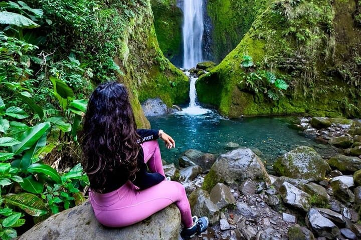 Canyon Waterfall Hike in Bajos del Toro, Costa Rica — Guide to the Canyon Falls