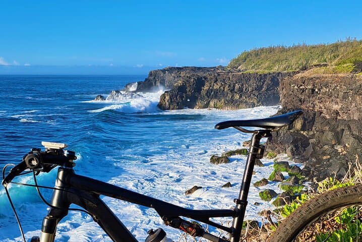 Guided Mountain Biking in Mauritius: Forest Trails, Coastal Cliffs & Lava Tubes photo 5