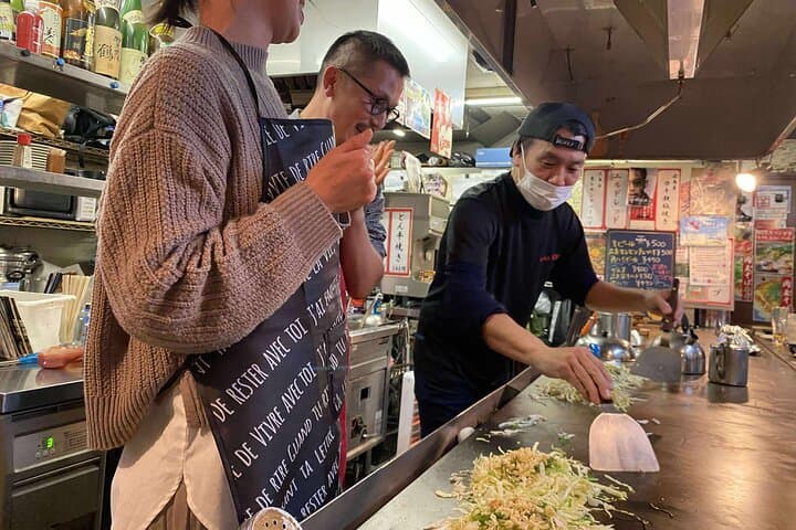 Hiroshima Peace Bicycle Tour and Okonomiyaki Dinner: Evening Ride Through History photo 4