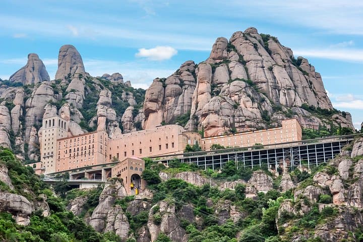 Montserrat and Sagrada Familia Combo Tour: Guided Day Trip from Barcelona photo 2
