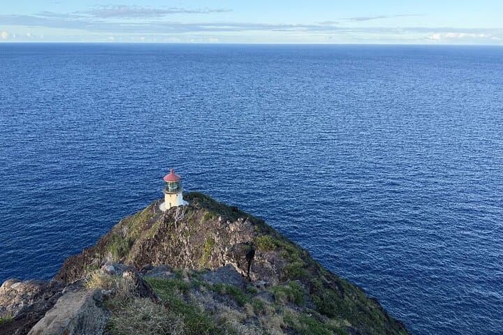 Makapu'u Point Lighthouse Guided Hike: Waikiki Coastal Walk and Whale Watching photo 3