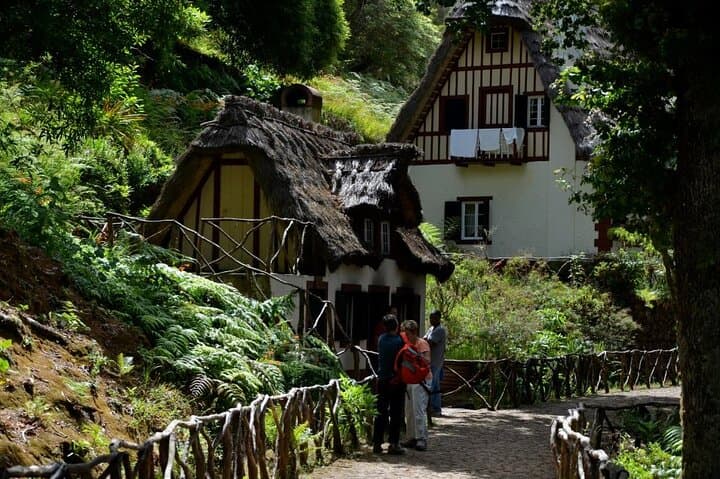 Levada to Caldeirão Verde: Queimadas' Iconic Waterfall Hike photo 5